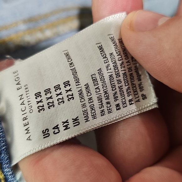 American Eagle 32x30 Light Blue Distressed Style Slim Jeans - Picture 8 of 8